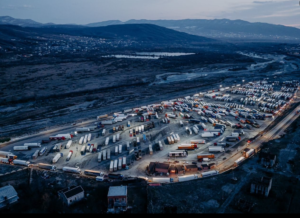 ქვეყანაში სატვირთო ტრანსპორტის უსაფრთხო პარკირების ადგილების დეფიციტი შეინიშნება