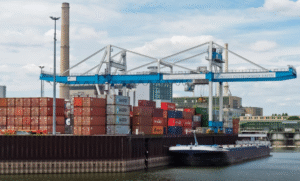 ბოლო წლებში შუა დერეფნის ყაზახეთის მონაკვეთზე  გადაზიდვები 6 ჯერ გაიზარდა, რამდენად ადეკვატურად აისახა  ზრდის ასეთი მაღალი ტენდენცია საქართველოს ნავსადგურებზე და სატრანსპორტო ინფრასტრუქტურაზე?