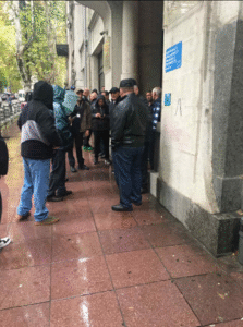 დეპორტირებული სატვირთოების მძღოლები, საგარეო საქმეთა სამინისტროსგან მხარდაჭერას ითხოვენ  