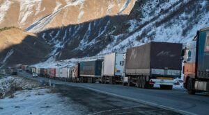 საავტომობილო გზებზე სატრანზიტო გადაზიდვები მცირდება – ქართველი მძღოლის თვალით დანახული პრობლემები